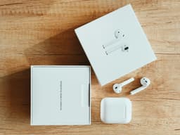 Apple AirPods 4